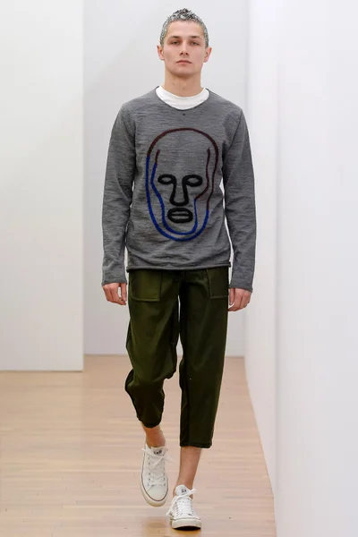 Look 26